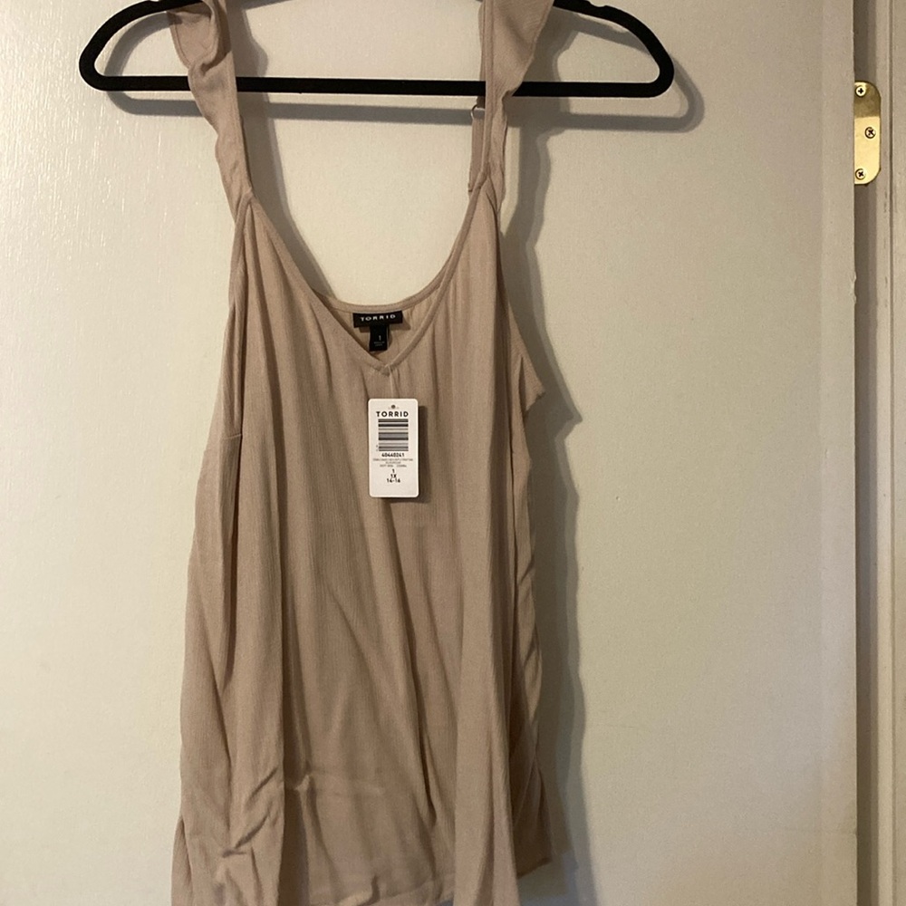 Torrid NWT Sleeveless Blouse.  Size 1.